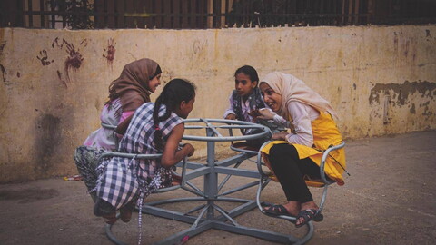 الدويخة لعبة جدًا مميزة بيحبوها البنات، وبيلعبوها عشان يدُوروا ويدردشوا مع بعض.