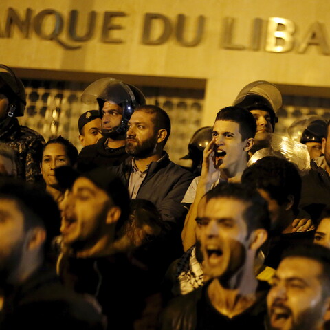  Hundreds of demonstrators protest the central bank's policies outside its headquarters in Hamra. Beirut, Lebanon. November 28, 2019. (Marwan Tahtah /The Public Source)
