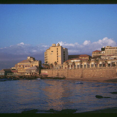 Beirut’s sea wall at the height of Lebanon’s “Golden Age.” May 1, 1965. (Indiana University Archives, Charles Cushman Collection)
