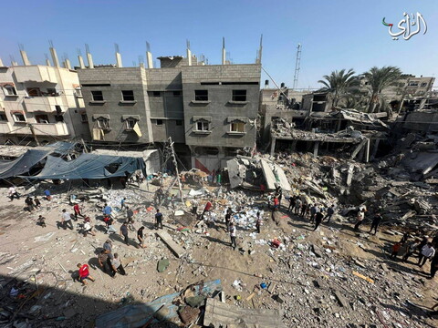 A photo showing extreme destruction of civilian infrastructure.