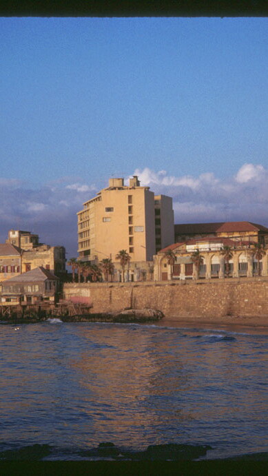 Beirut’s sea wall at the height of Lebanon’s “Golden Age.” May 1, 1965. (Indiana University Archives, Charles Cushman Collection)