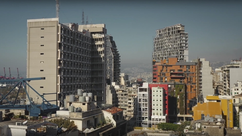 حي مار مخايل بعد أسبوعين من انفجار مرفأ بيروت. بيروت، لبنان. ١٧ آب ٢٠٢٠. (مصدر عام)